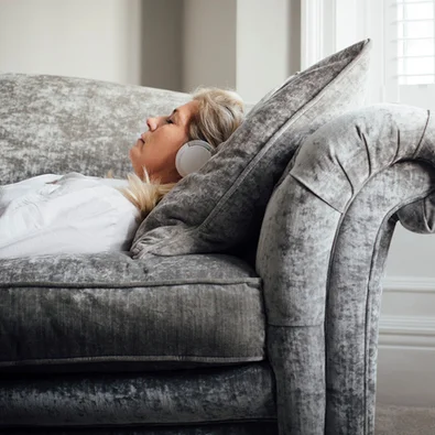 The Journey to Feeling Again: How Hypnosis Transforms Emotional Barriers