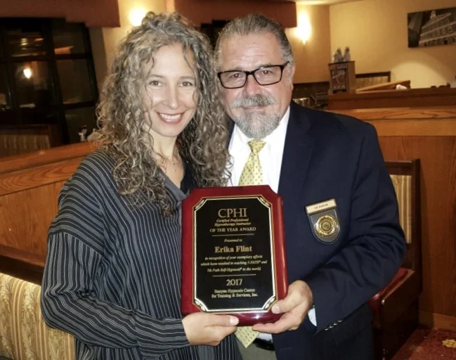 Bellingham Hypnotherapist Erika Flint Awarded the 2017 Certified Professional Hypnotherapy Instructor of the Year Award